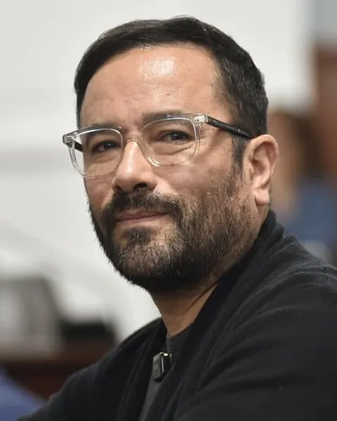 Víctor Hugo Romo de Vivar Guerra